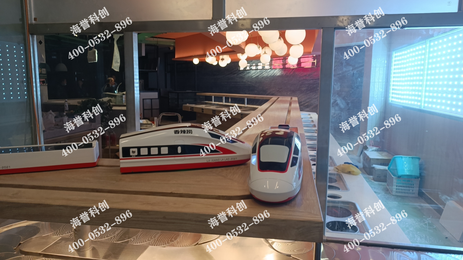 海誉科创辽宁沈阳涮烤一体小火锅搭载智能送餐小火车安装完成